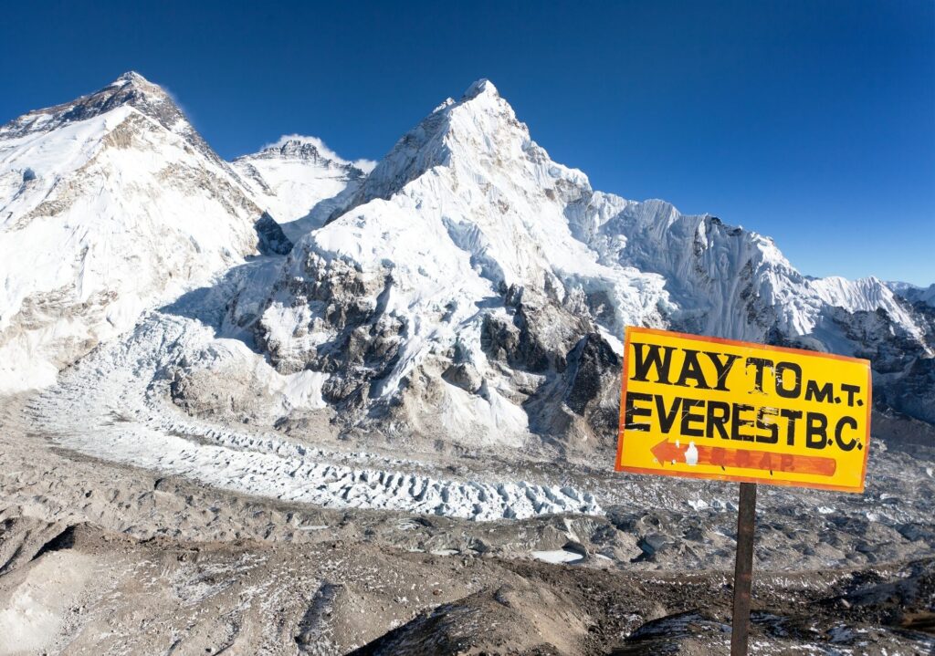 Way to EBC Nepal–By Mountain People